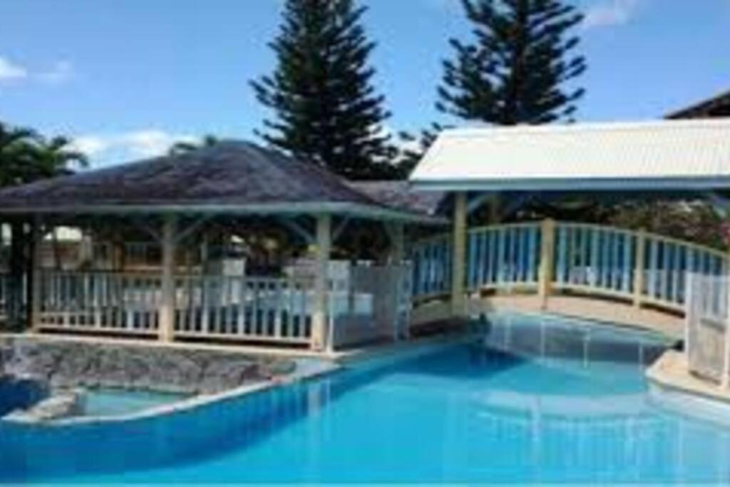 Appartement Ker-Eol Residence Canouan Sainte-Anne Avec Piscine Εξωτερικό φωτογραφία